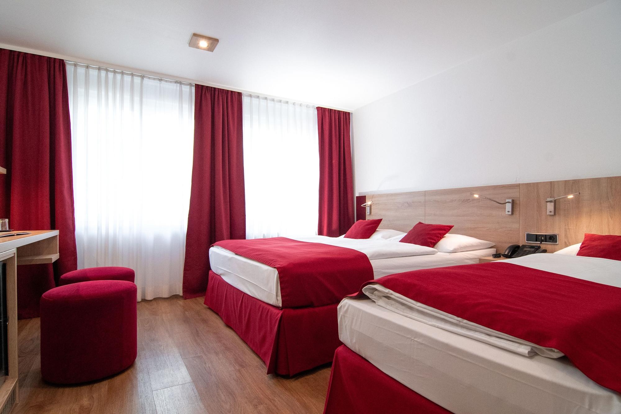 Leomar Hotel Ulm Exterior photo